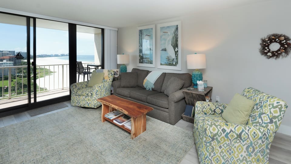 South Seas Tower 3-1709- Stunning Beach Views! House in Marco Island