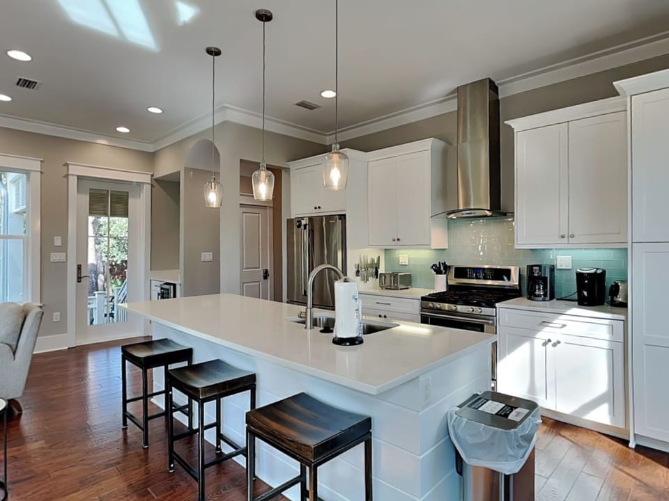 Kitchen Island Seating, First Floor