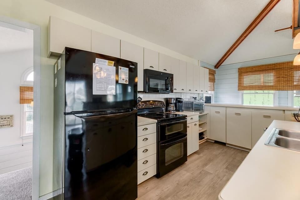 Top level kitchen (2)