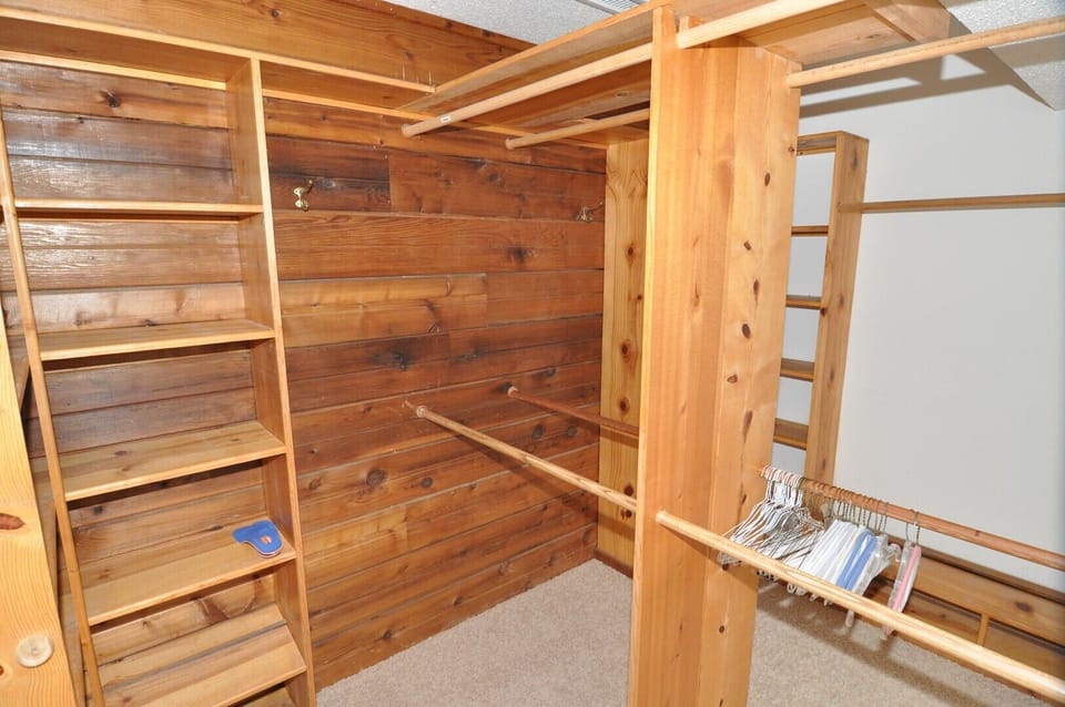 Main Master King Closet