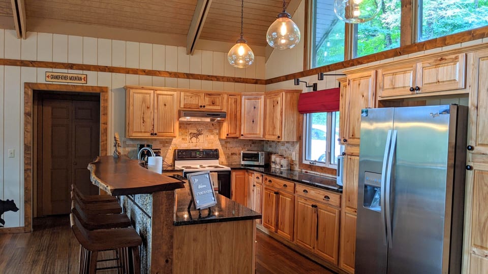 Kitchen is well-equipped for those who choose to play chef, in the mountains.