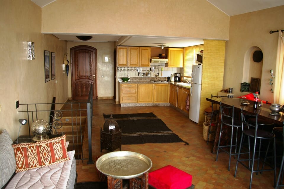 Taken fr om the terrace door and looking into the livingand kitchen. 