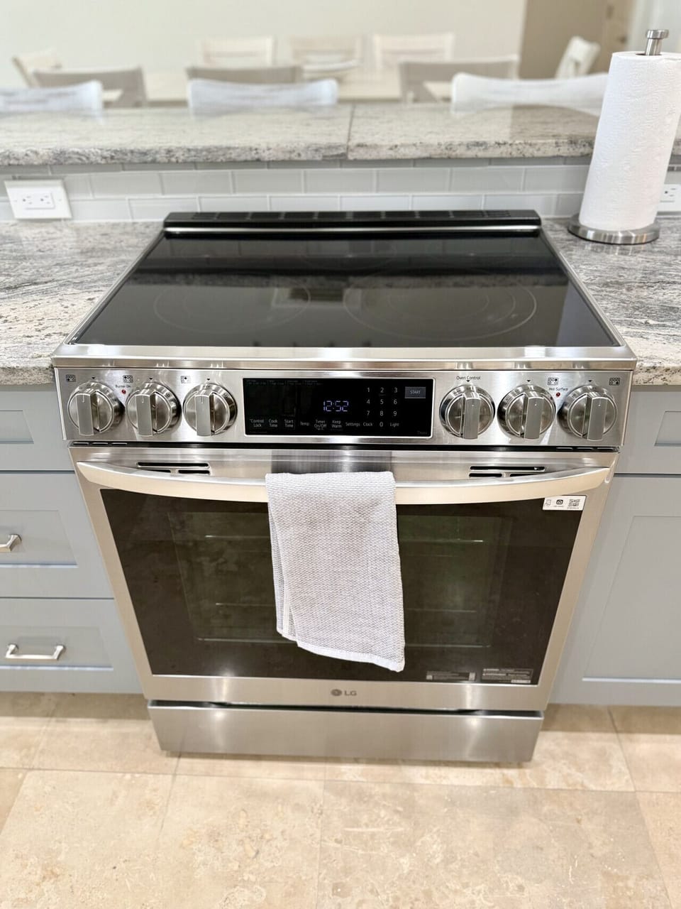 Stunning Stove and Oven