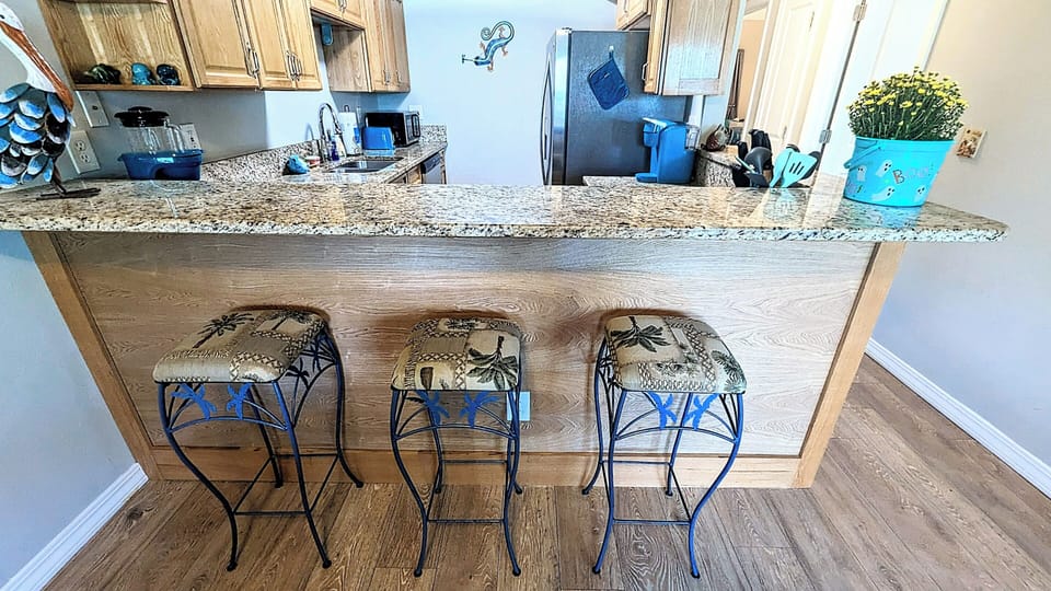 breakfast bar