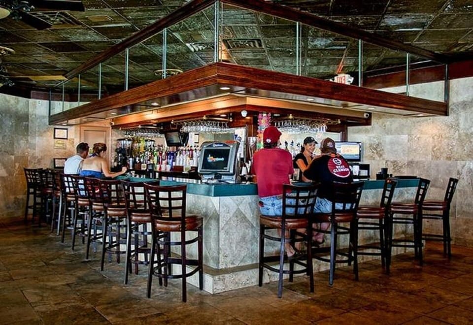 Grab your favorite cocktail! Sit and relax for a while in the evening.