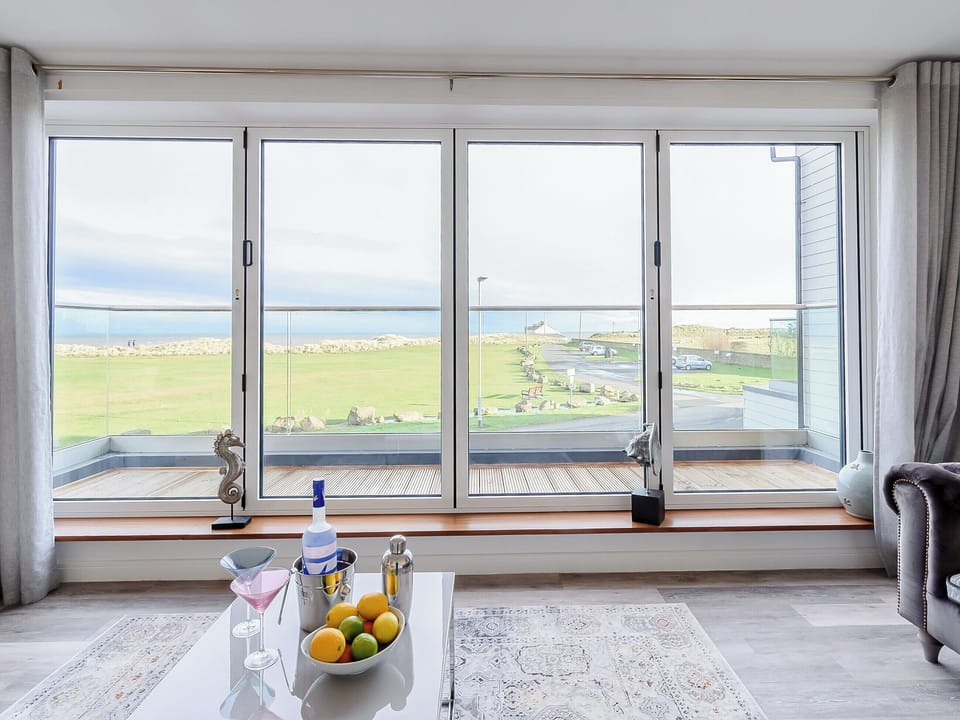 Sun room | Coastal Retreat, Amble