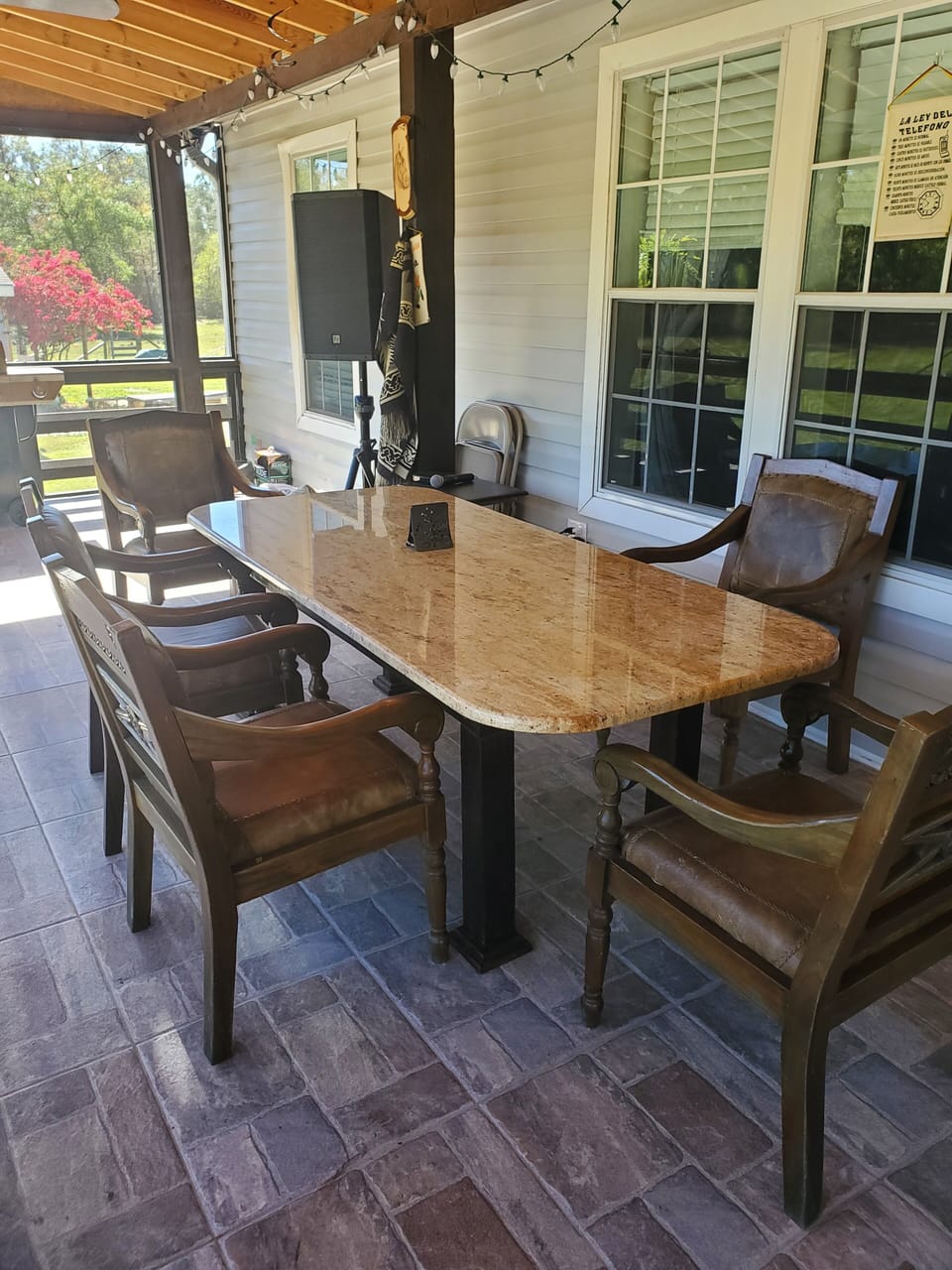 Front Porch, Dinning Table.