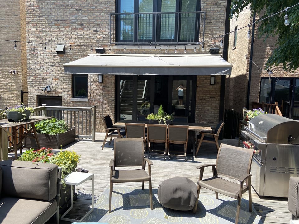 Outdoor Deck, Eating area and Rooftop Basketball court 