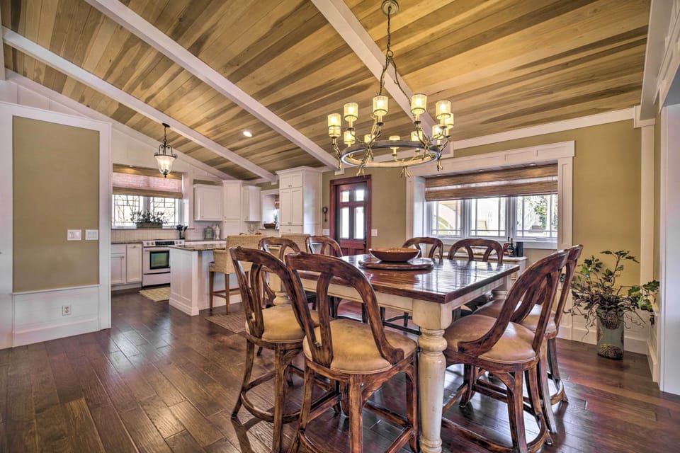 Dining Area | 1st Floor