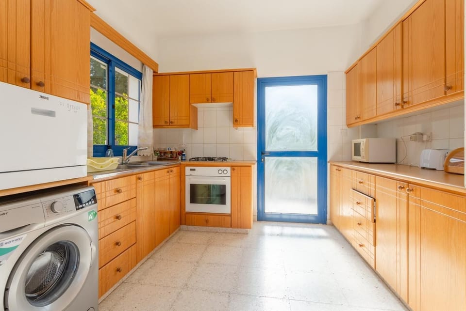 Equipped kitchen