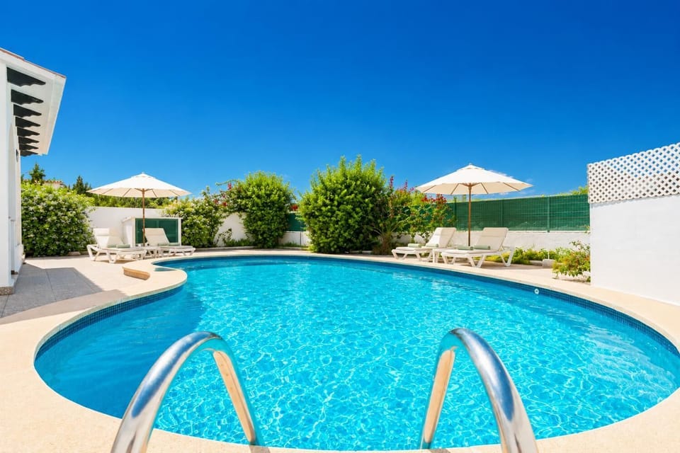 Private pool and terrace
