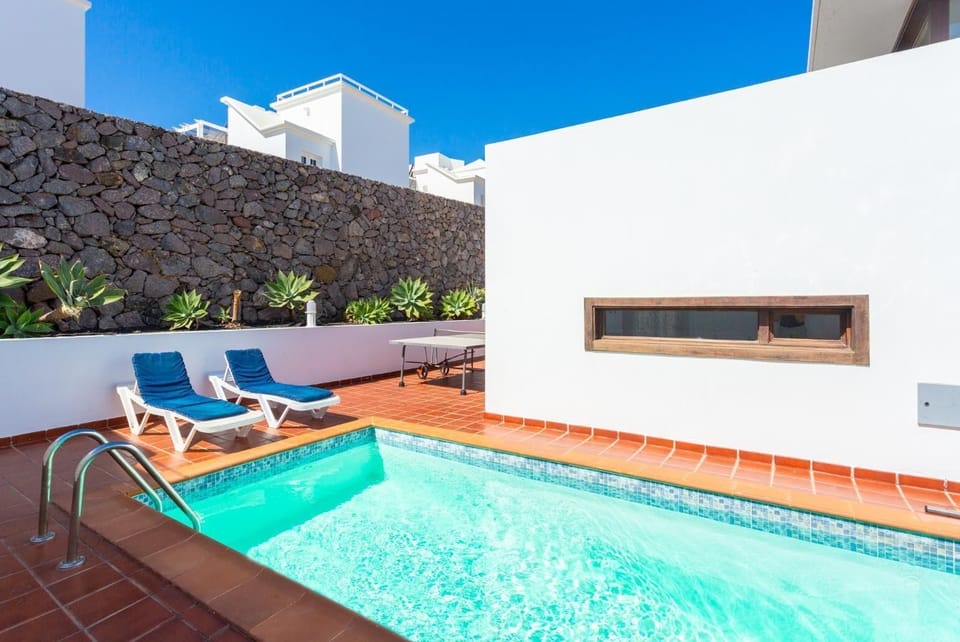 Private pool and terrace