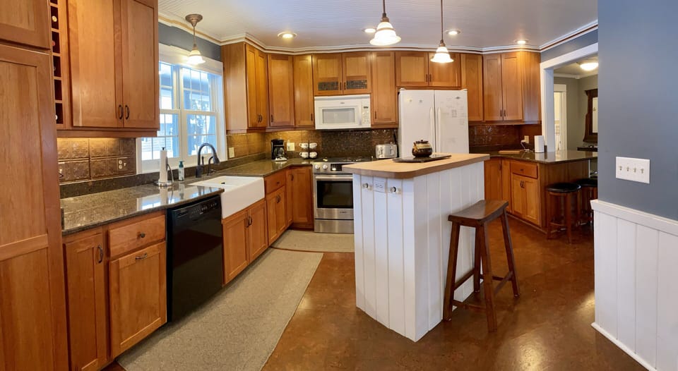 Fully stocked kitchen for all your cooking and baking needs