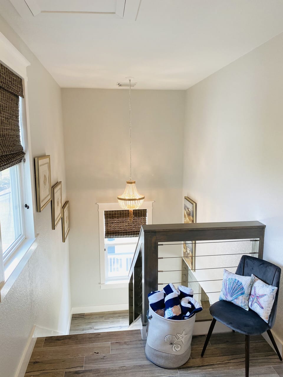 Top floor landing. Beach towels provided!
