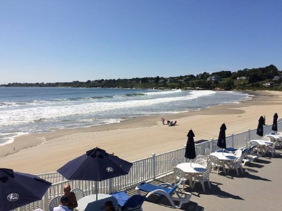 Bonnet Shores Beach