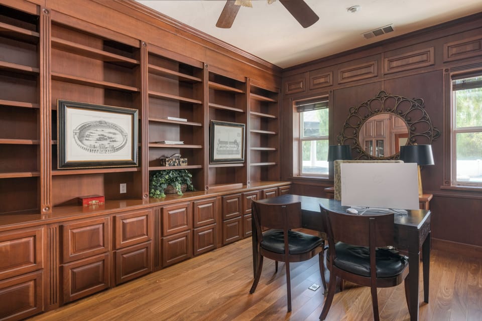 Convenient office space.