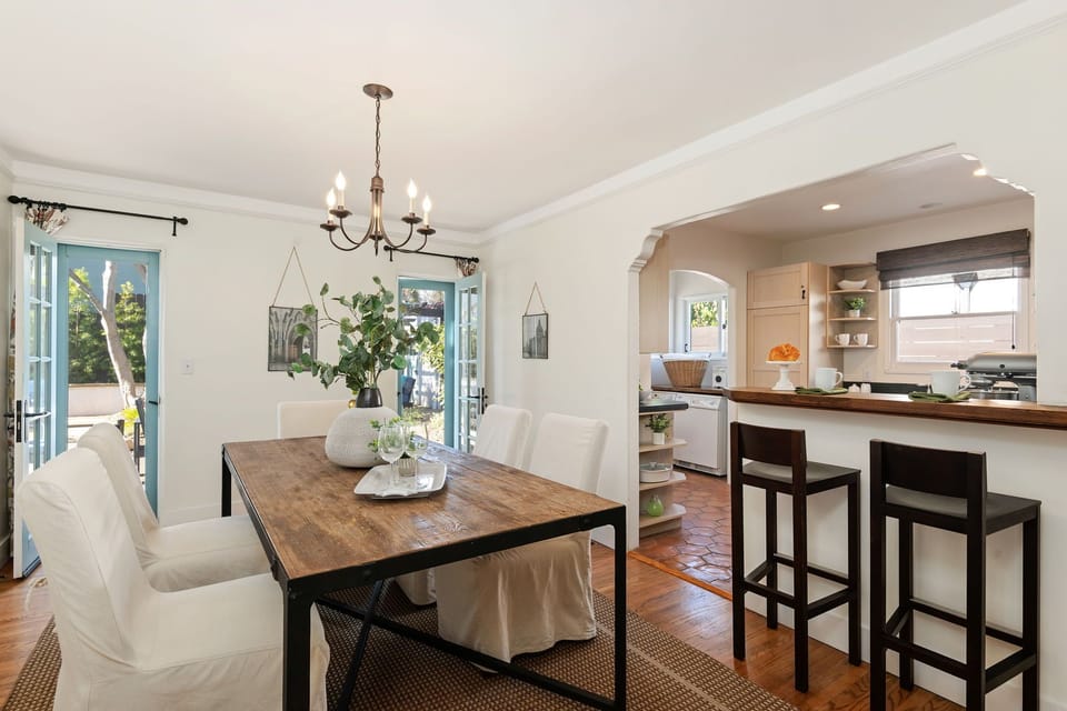 Kitchen features an eat-in bar fit for 2!