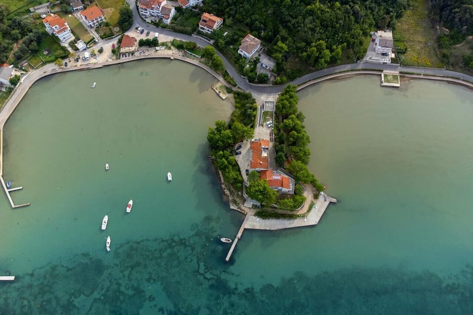 Nearby beaches