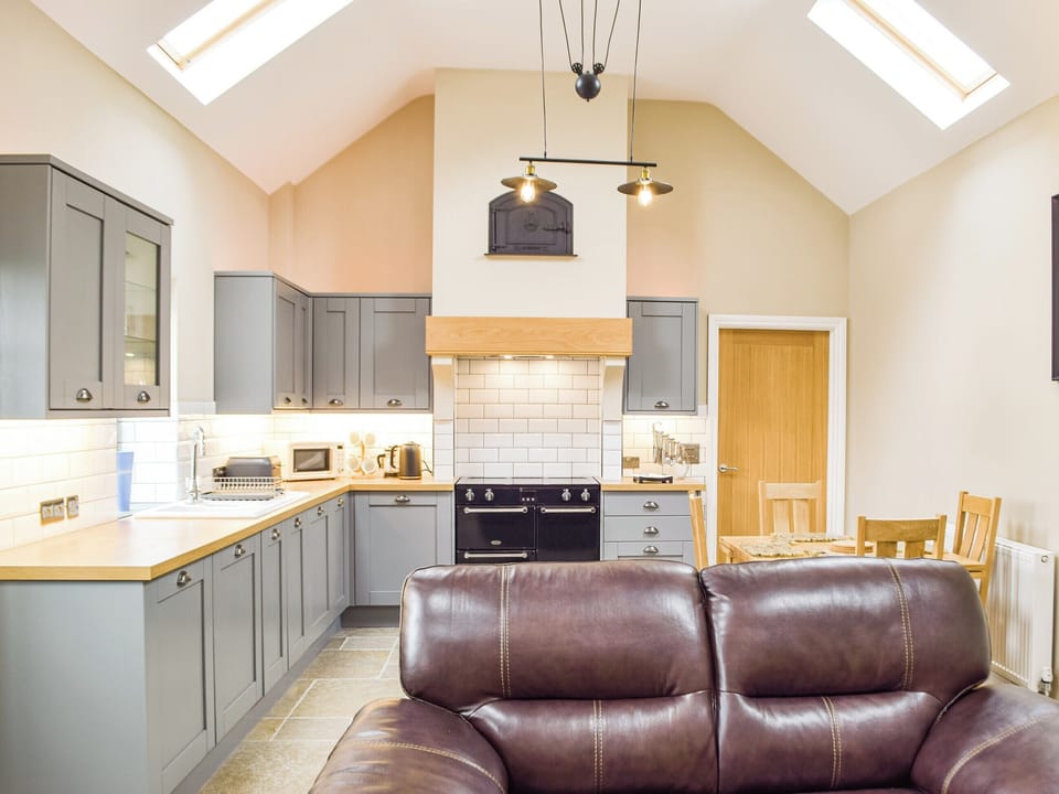 Open plan living space | The Granary, Hayscastle, near Newgale