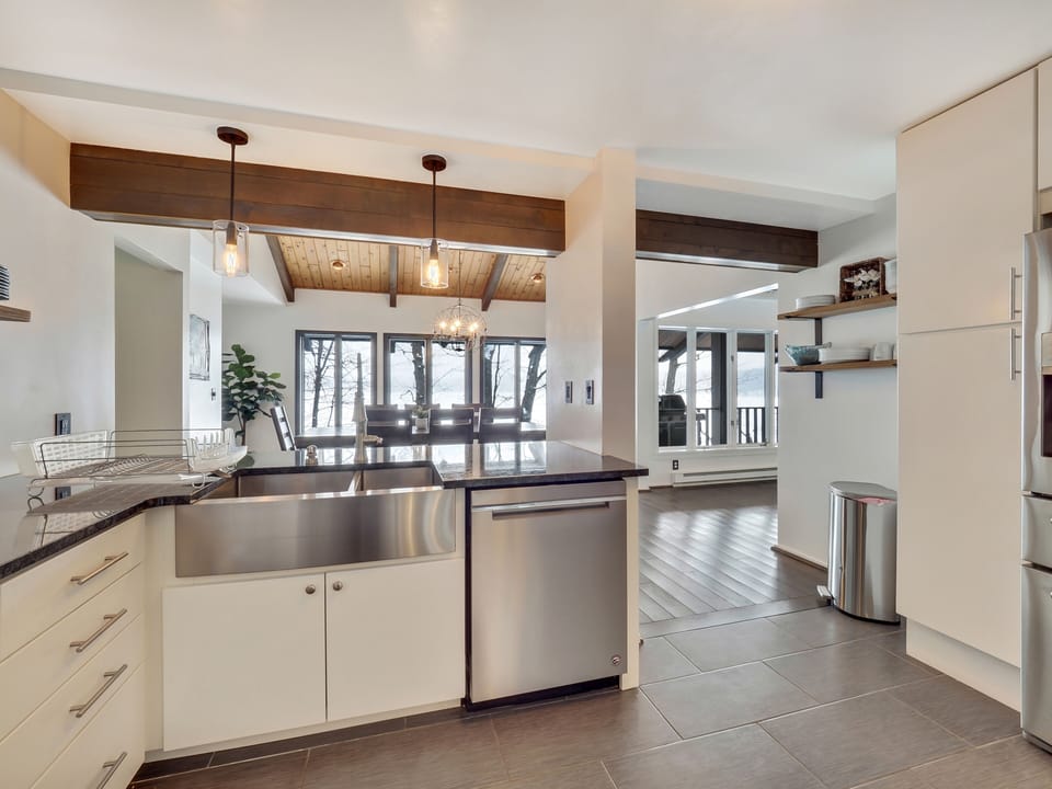 Upper kitchen