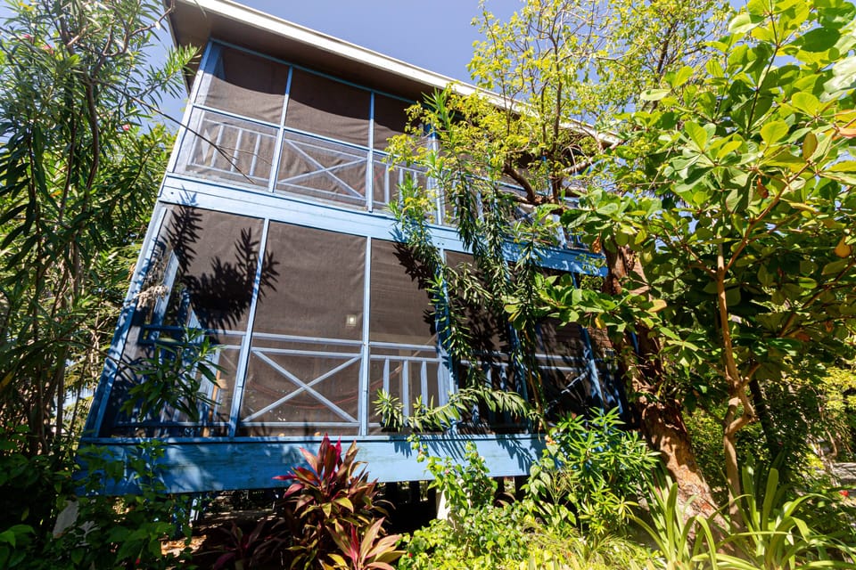 Screened in porch