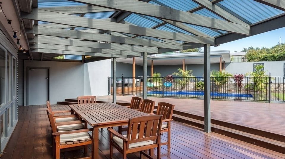 Outdoor Dinning