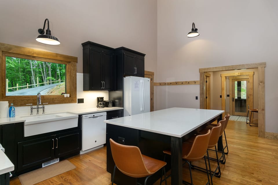 Seating for 6 at the kitchen island. 