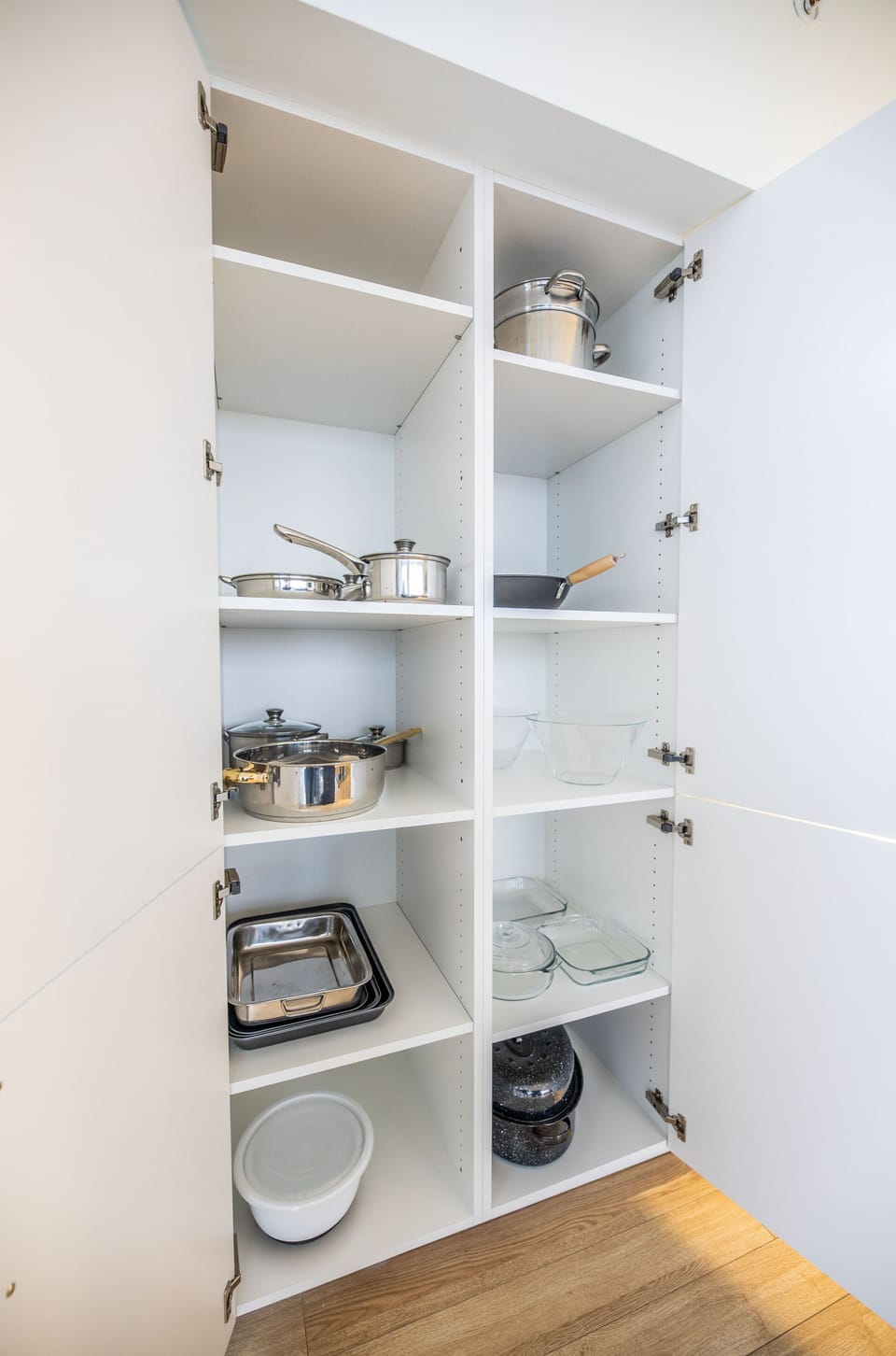 Kitchen Pots, Pans, and Supplies