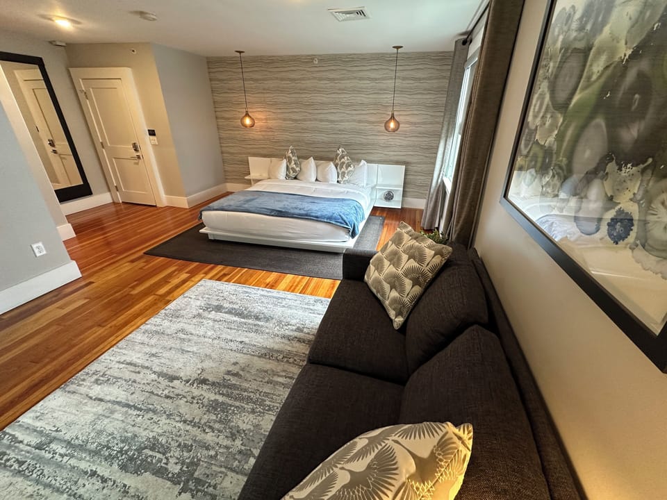 Unit 7 Bedroom w/ Sofa Bed