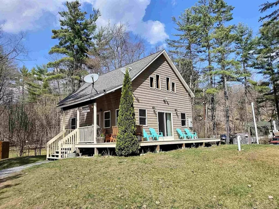 Honeymoon Cabin (1)