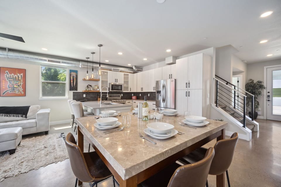 Dining Area | Seating for 6 | Plus Breakfast Bar