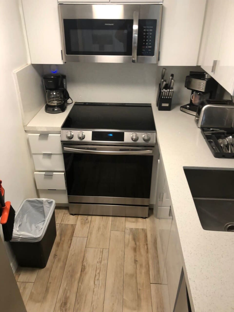 Air Fryer/Espresso/Coffee Newly renovated