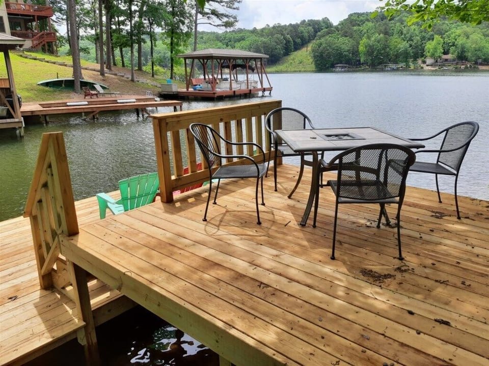 LakesidediningonLakeDeSoto