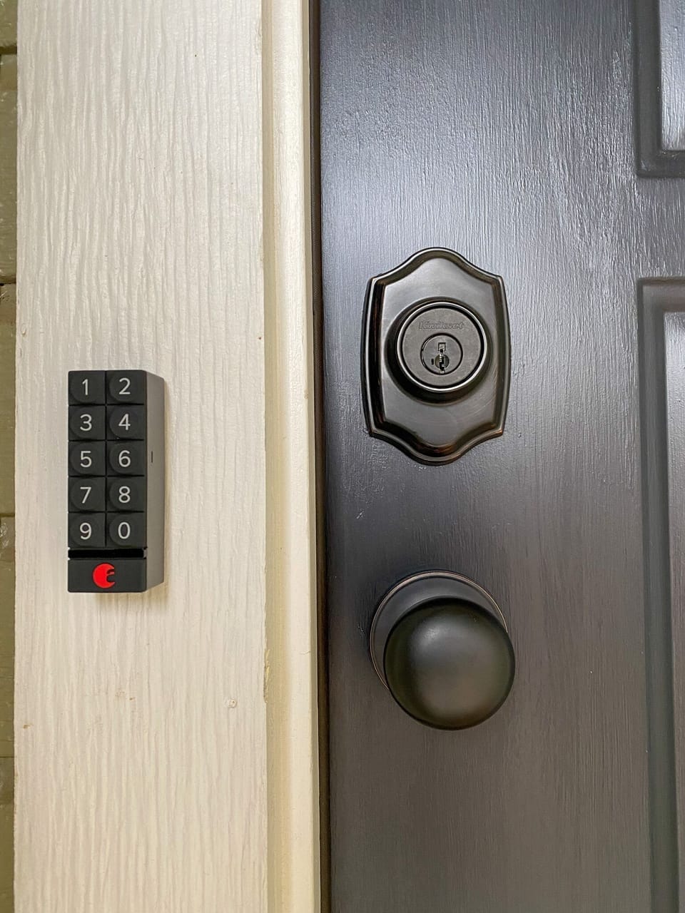 Enjoy the ease & security of August smart locks. Use your phone or keypad!