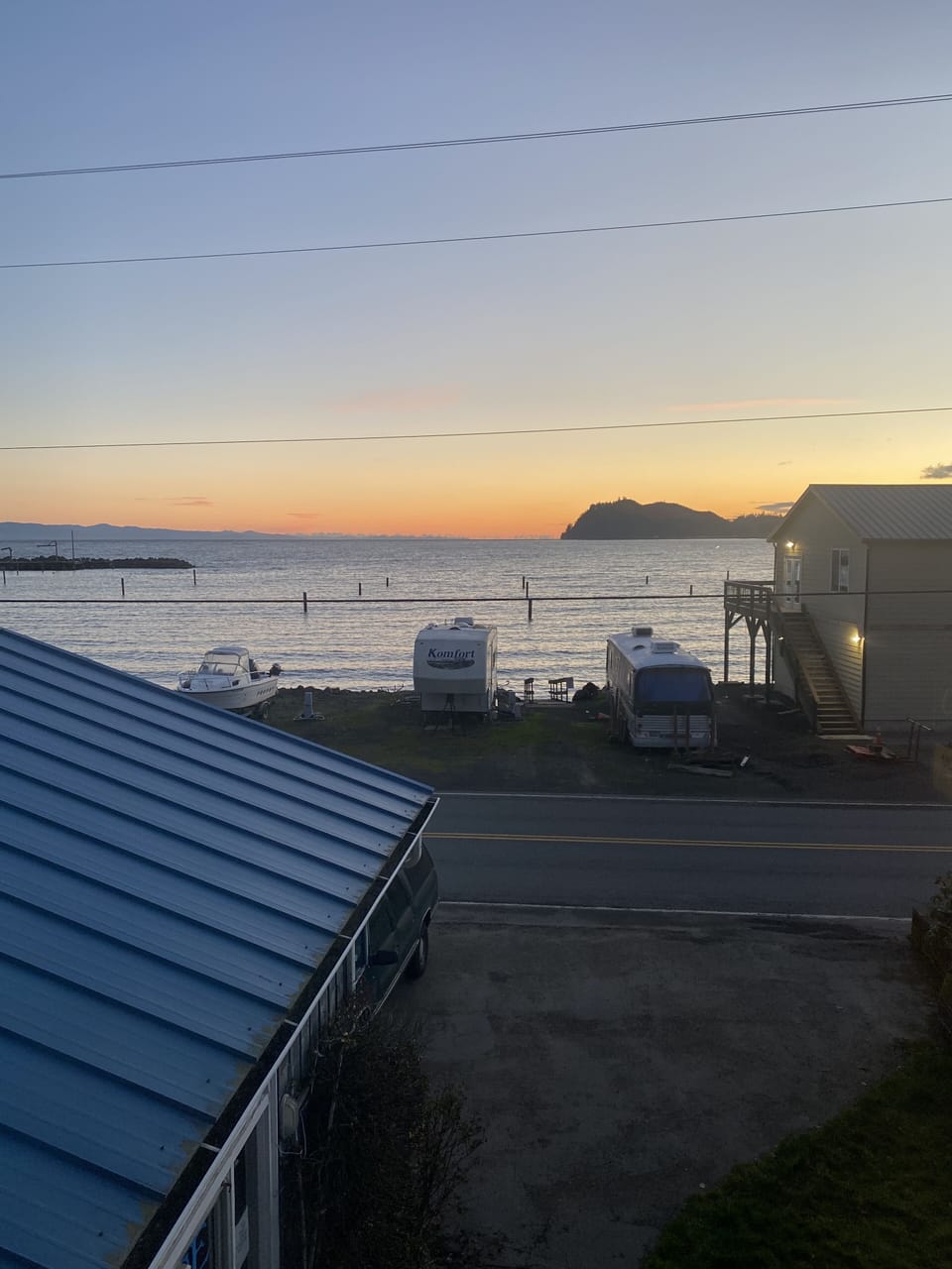 Picture of Bay across the street (9)