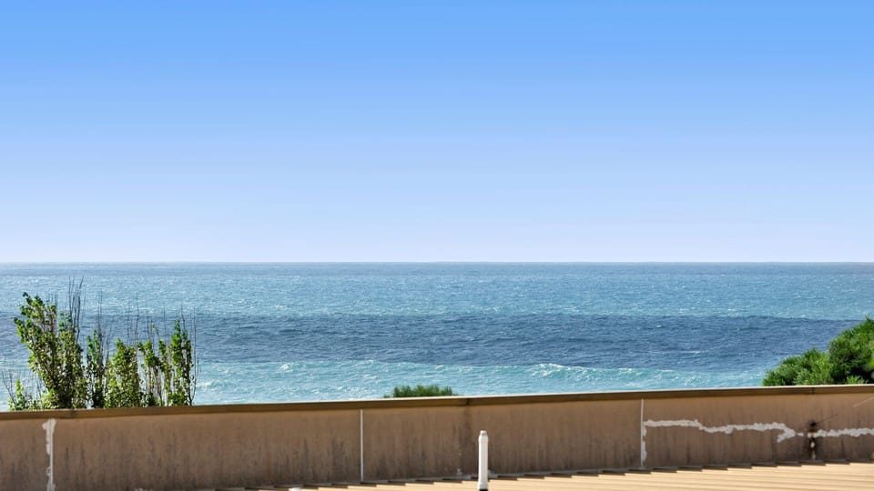Beach/ocean view