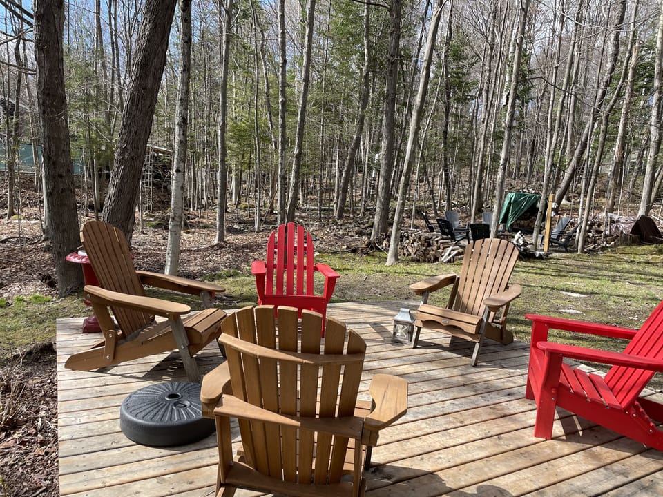 Deck to relax and enjoy fresh air 