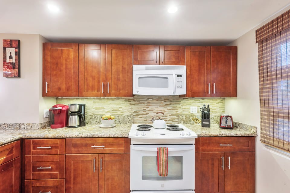 Fresh, functional, and filled with island light