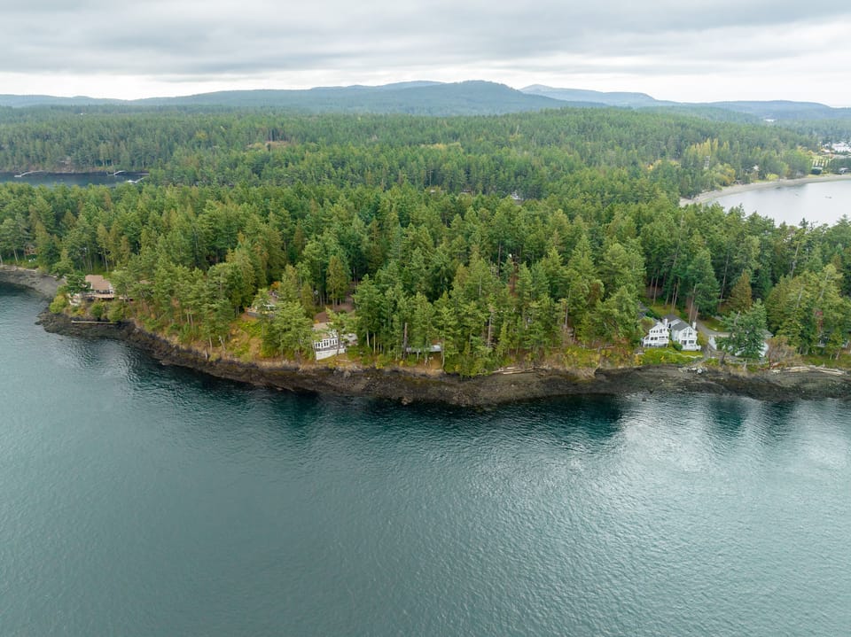 181 Brooks Ln - San Juan Island Washington - 02