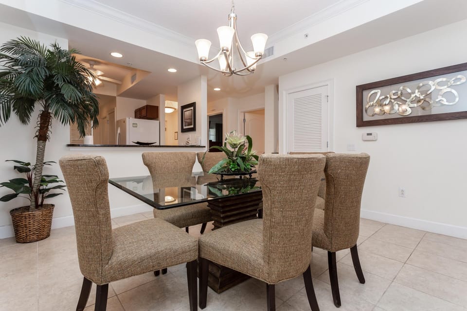 YHV Unit 478 Dining Area_2