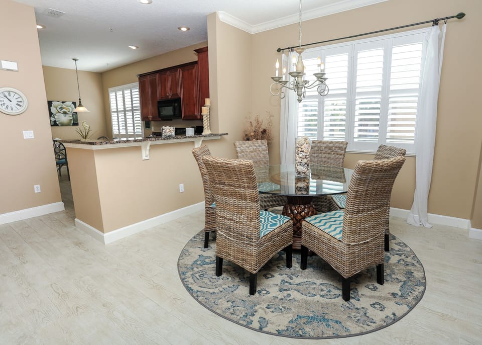 Cinnamon Beach Condo 1031 - Dining Table