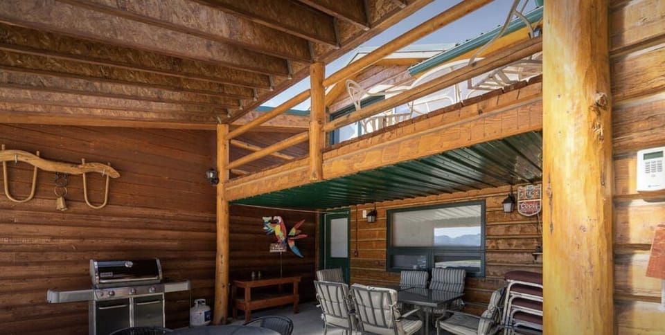 Front Porch BBQ and lounging Area