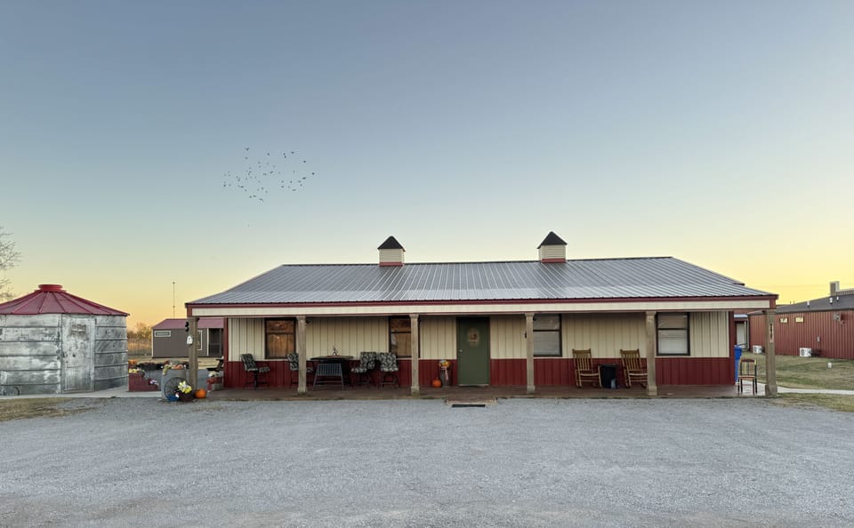 Bunkhouse with large gathering area and full kitchen, sleeps 8, 2 bunkrooms