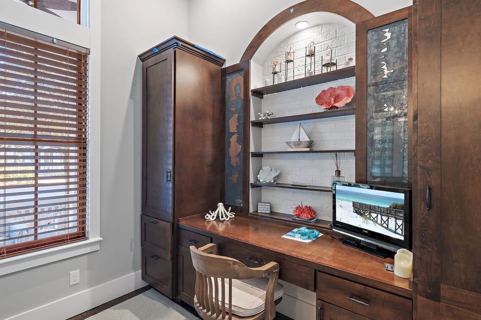 1st Floor Private Office