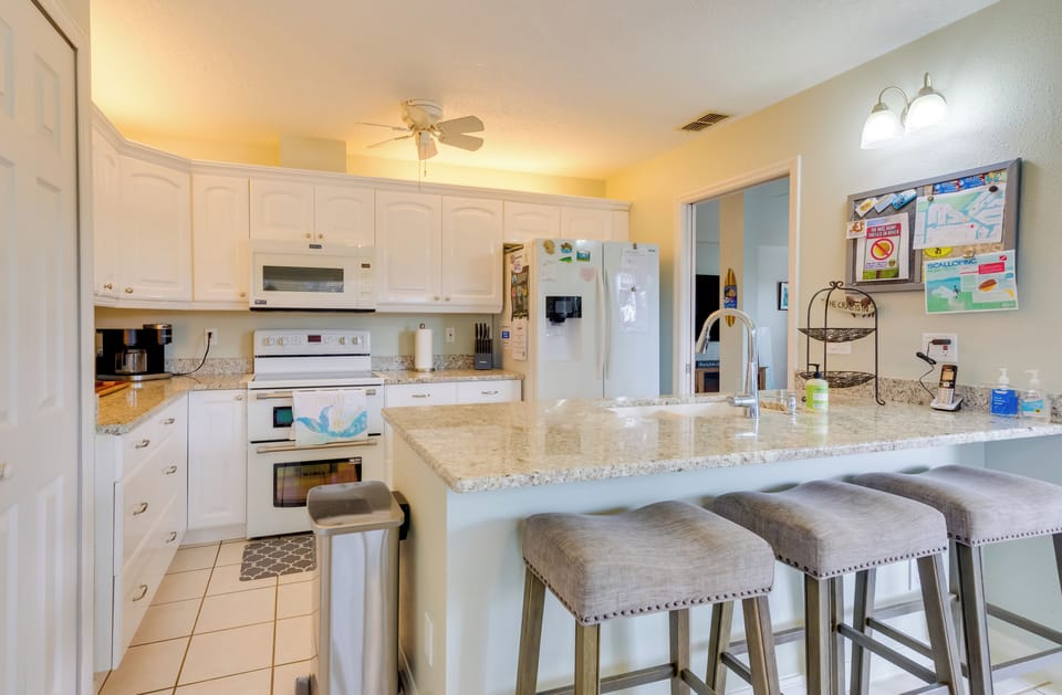 Kitchen | Cooking Basics | Drip & Keurig Coffee Maker