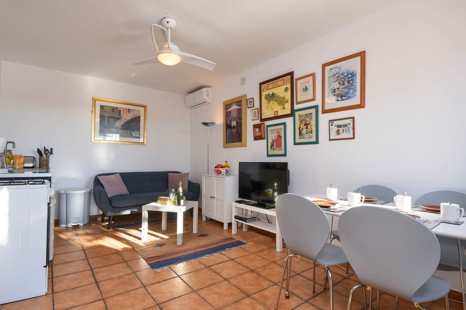 Living-dining room