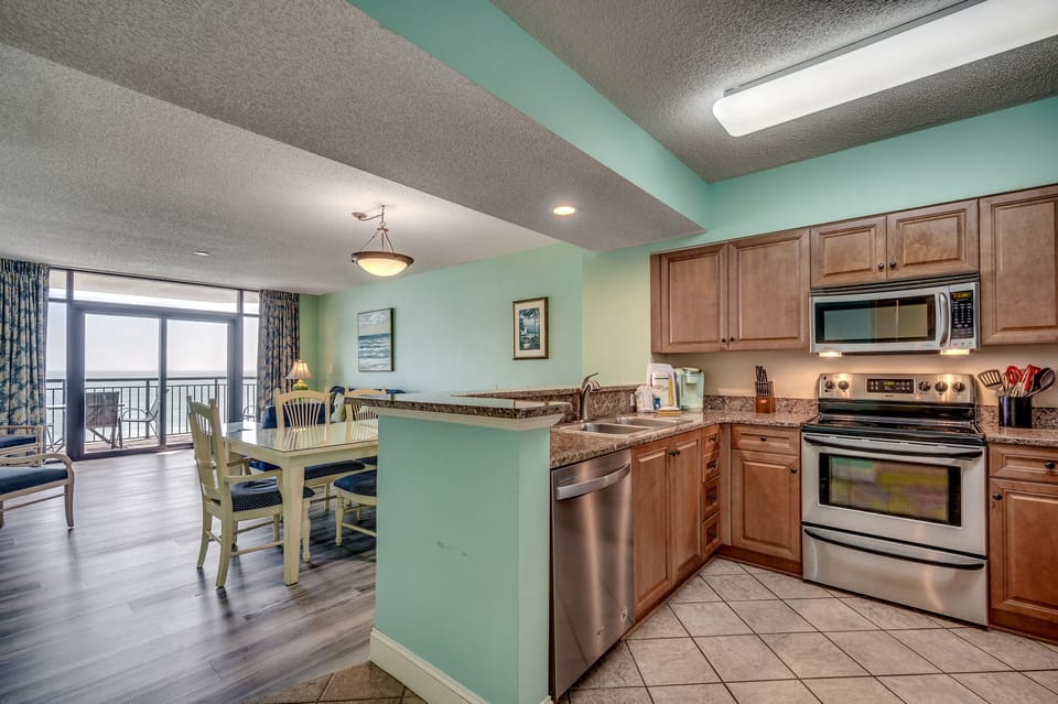 Kitchen and dining space
