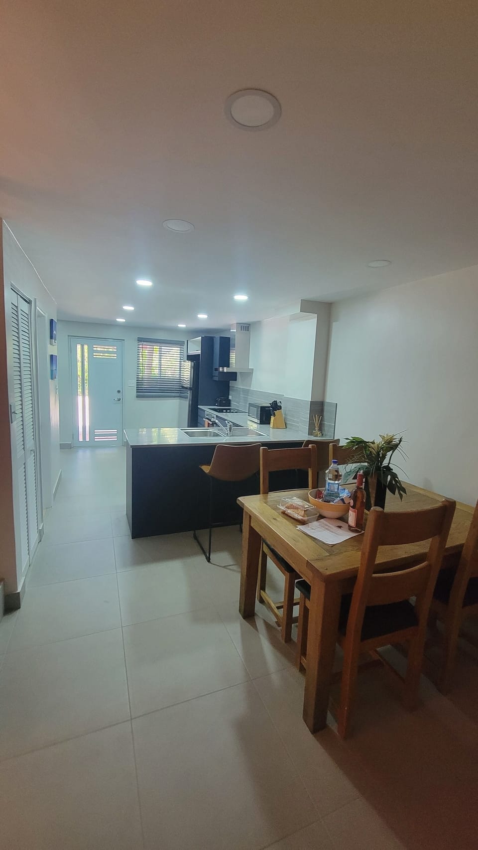 Kitchen & Dining Area
