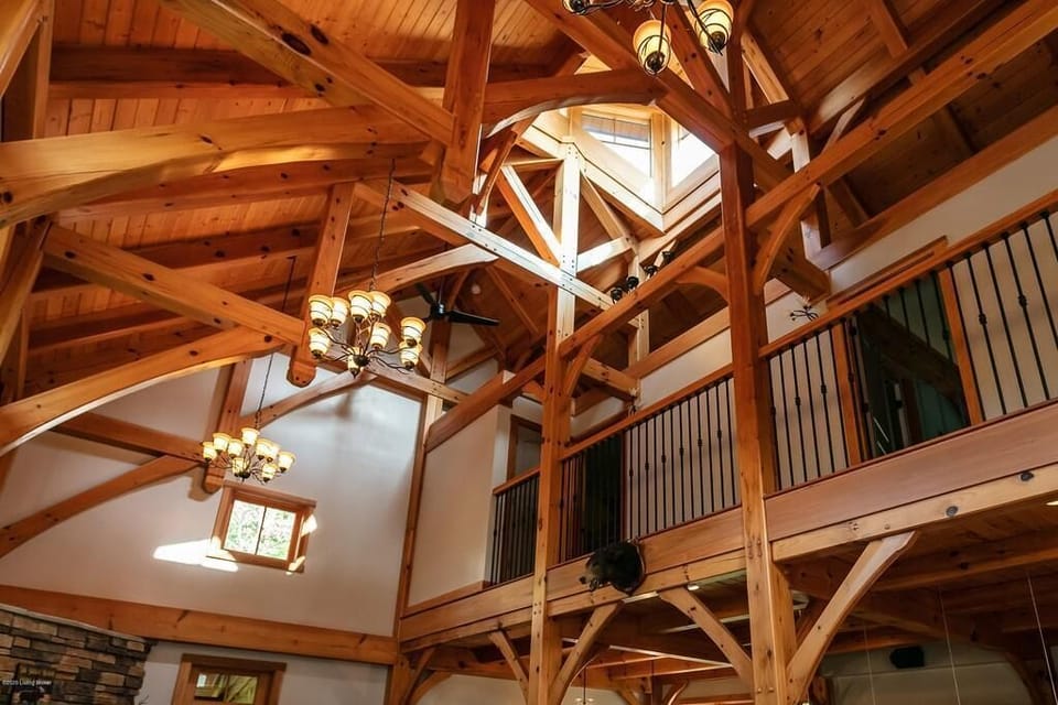 Timber frame c
upola