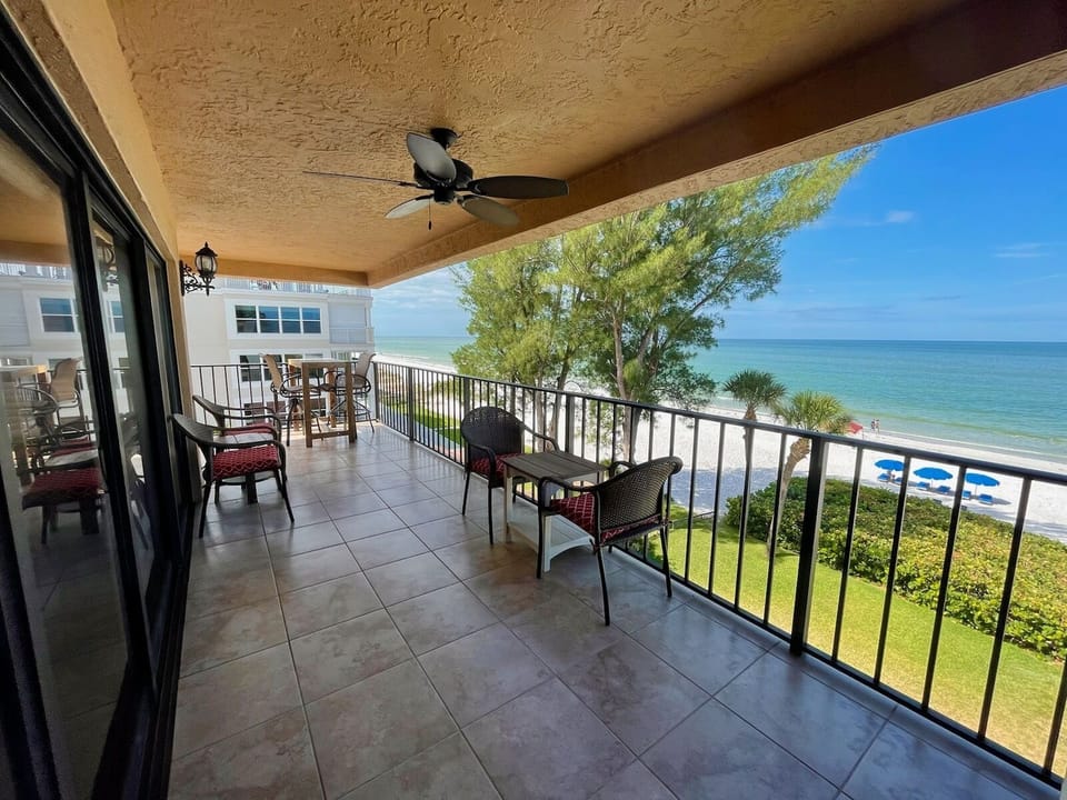 Main Balcony (prior to Hurricanes only the palm trees survived)